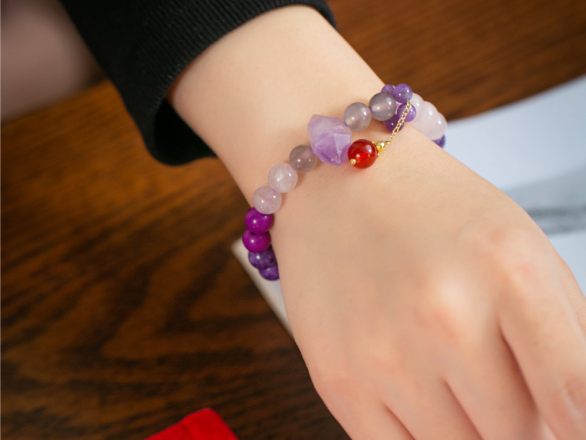 Ziyuan Crystal Bracelets Clean and clear reddish-purple crystal energy is very high